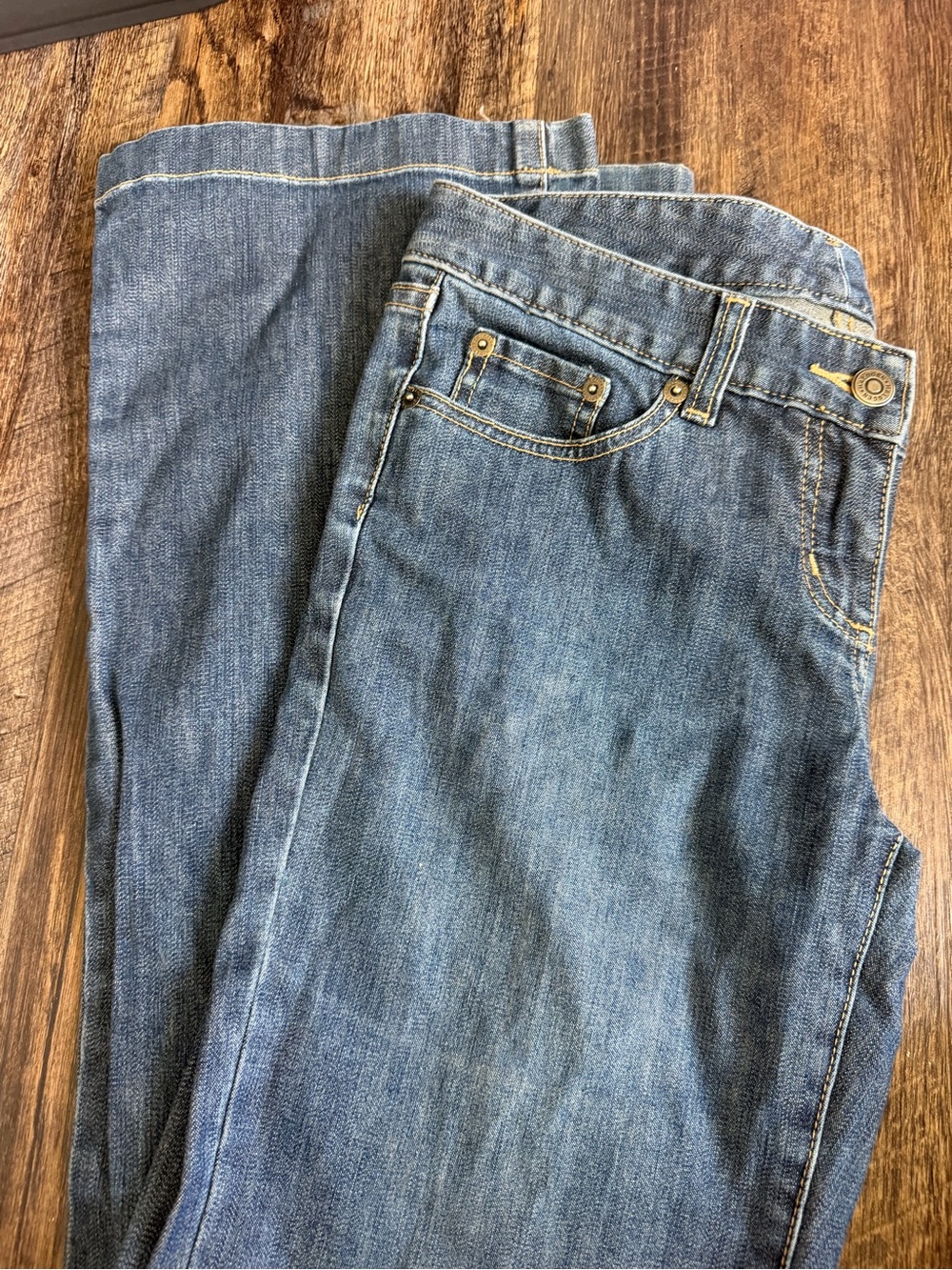 Halogen Blue Denim Jeans with Contrast Stitching